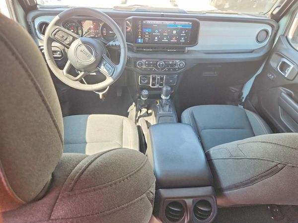 2024 JEEP WRANGLER