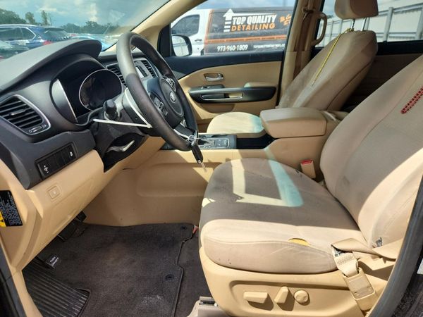 2016 KIA SEDONA LX - Middle-low