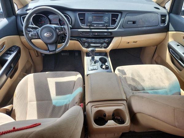 2016 KIA SEDONA LX - Middle-low