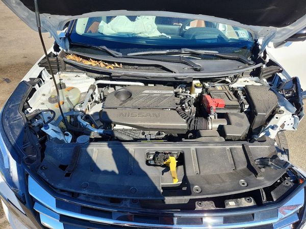 2024 NISSAN ROGUE PLATINUM — Engine bay