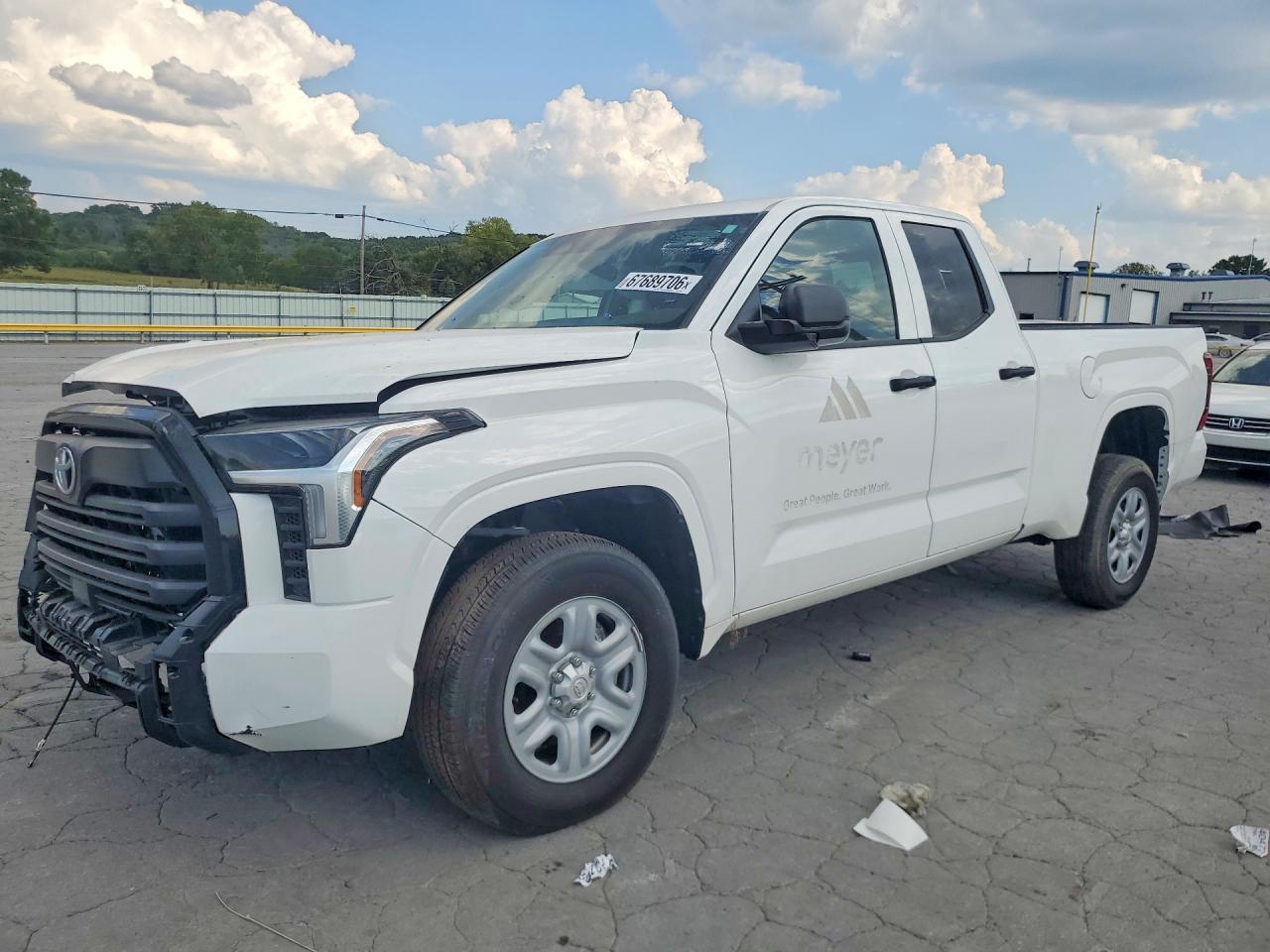 2025 TOYOTA TUNDRA SR