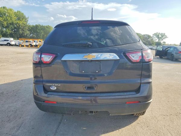 2017 CHEVROLET TRAVERSE LS — DIRR