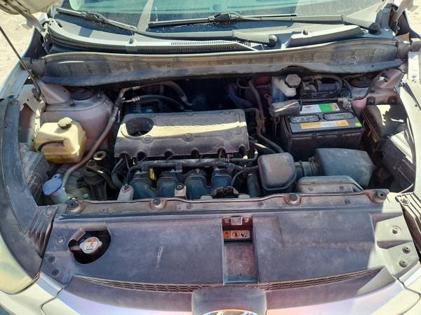 2013 HYUNDAI TUCSON — Engine bay