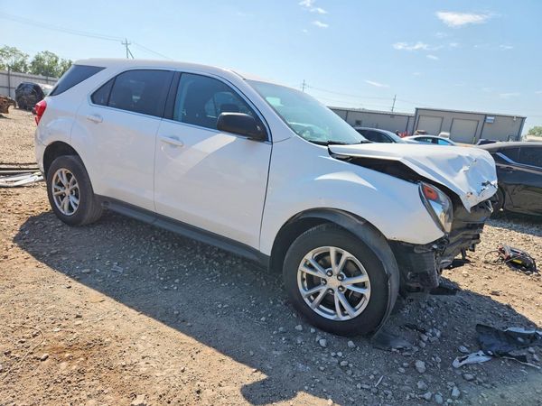 2017 CHEVROLET EQUINOX LS — Passenger 3/4