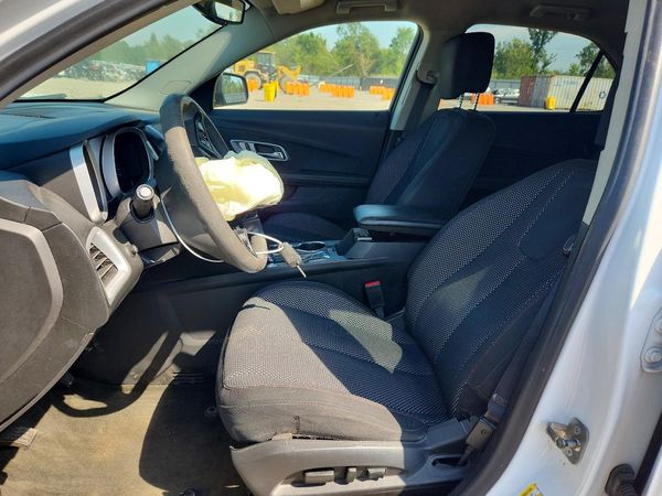 2017 CHEVROLET EQUINOX LS — DENT