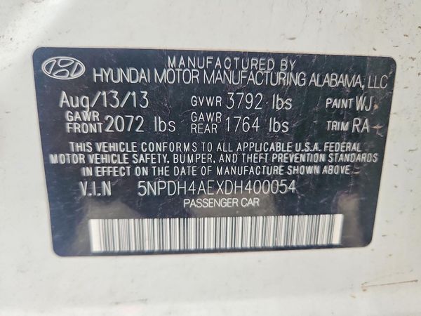 2013 HYUNDAI ELANTRA