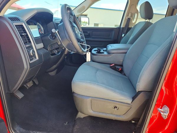 2017 RAM 1500 ST