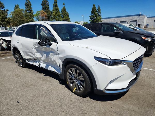 2023 MAZDA CX-9 Signature