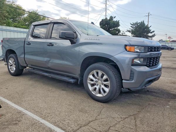 2019 CHEVROLET SILVERADO Custom — Passenger 3/4