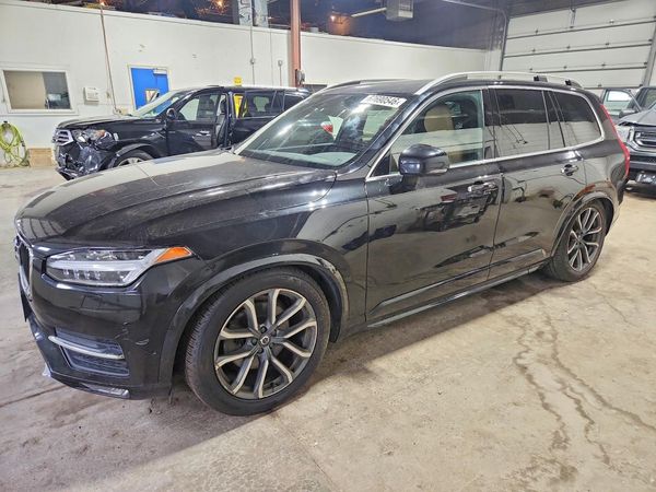 2017 VOLVO XC90