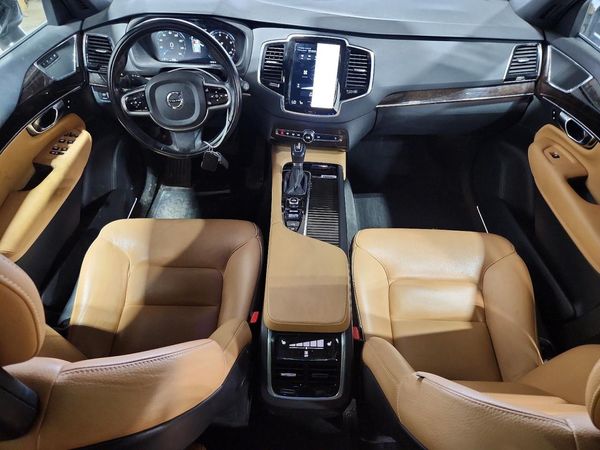 2017 VOLVO XC90 Momentum — CKPT