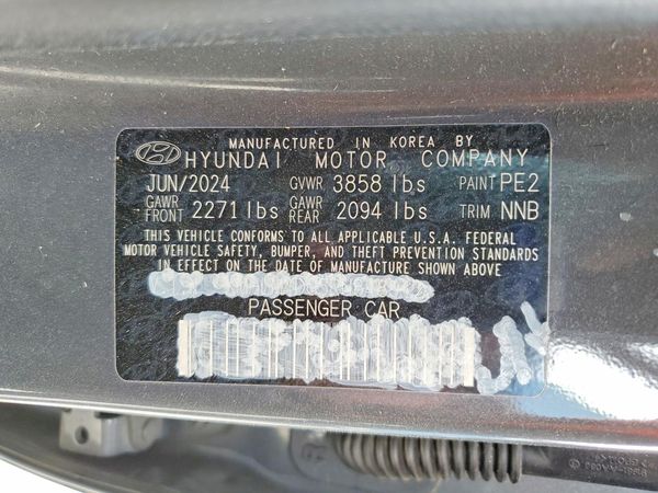 2024 HYUNDAI ELANTRA