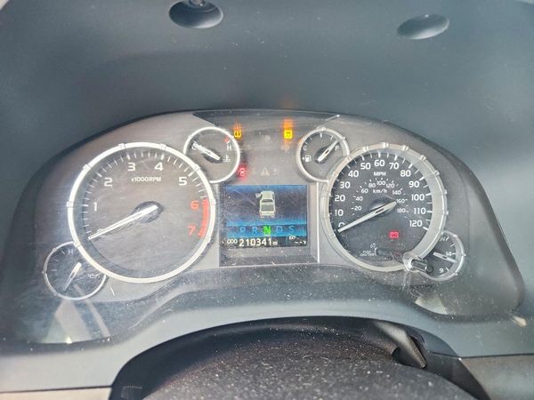 2015 TOYOTA TUNDRA SR5 Grade — ODOM
