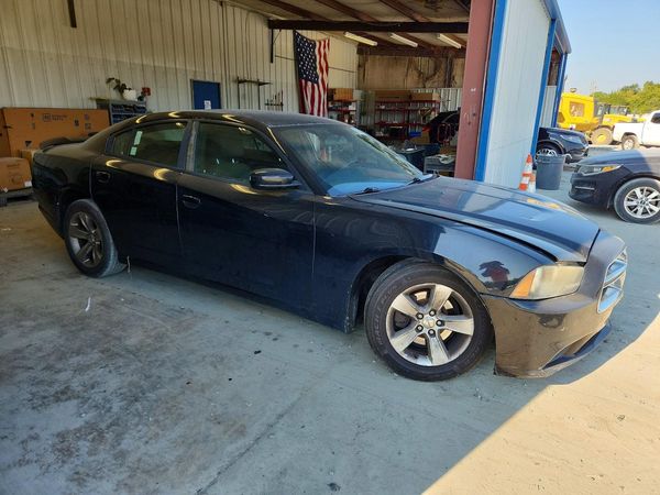 2013 DODGE CHARGER SE