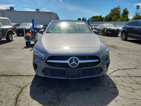 2022 MERCEDES-BENZ A A220
