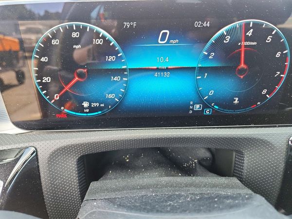 2022 MERCEDES-BENZ A A220