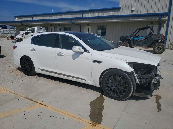 2017 KIA K900 V8 Luxury