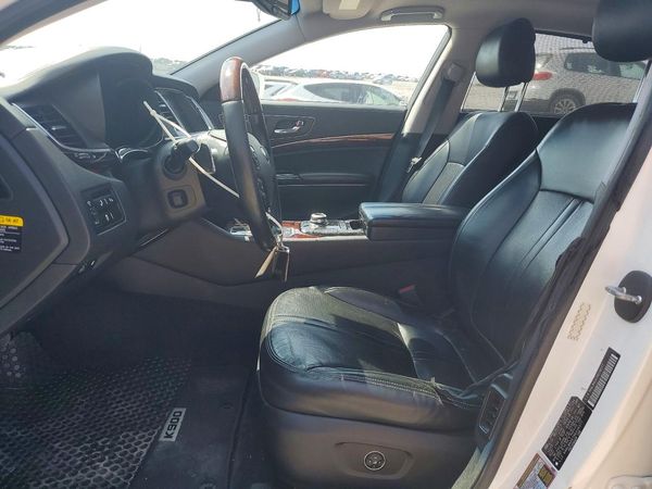 2017 KIA K900 V8 Luxury