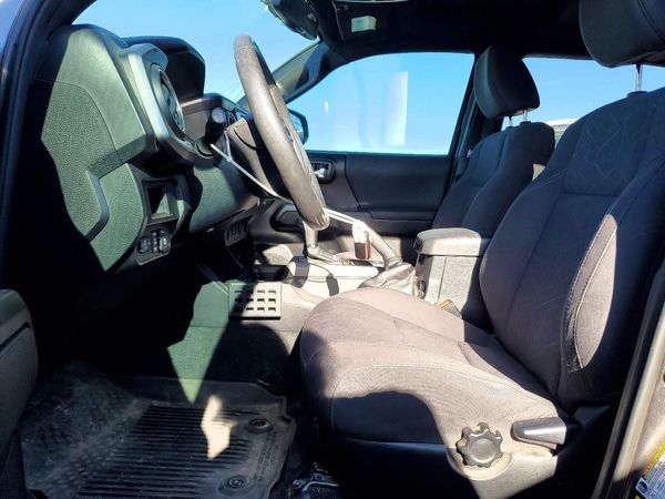2017 TOYOTA TACOMA