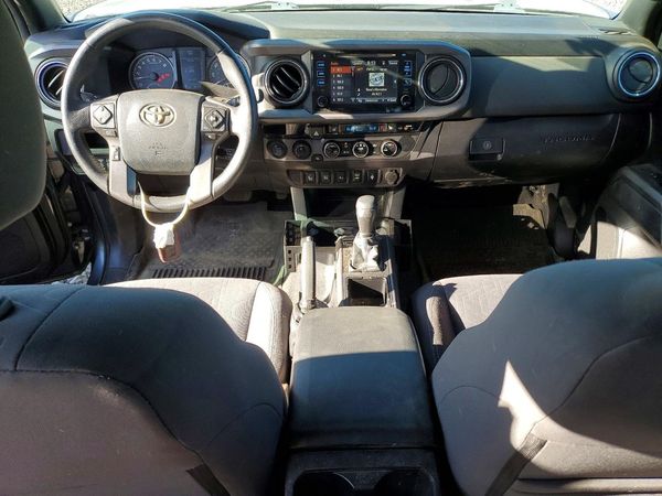 2017 TOYOTA TACOMA