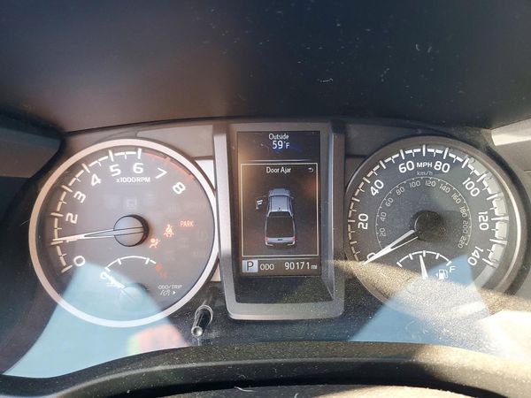2017 TOYOTA TACOMA