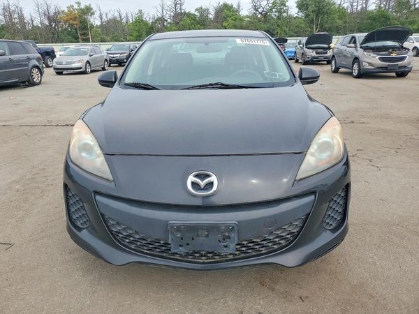 2013 MAZDA 3