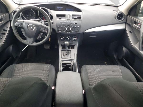 2013 MAZDA 3