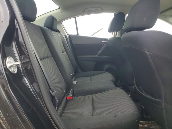 2013 MAZDA 3