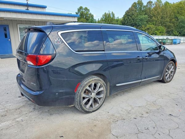 2018 CHRYSLER PACIFICA