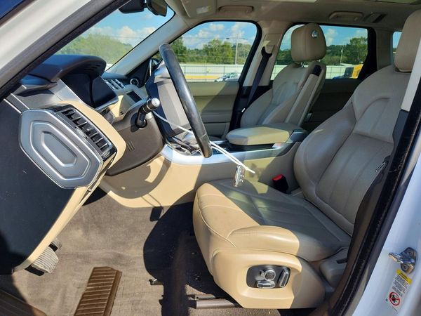 2017 LAND ROVER RANGEROVER — DENT
