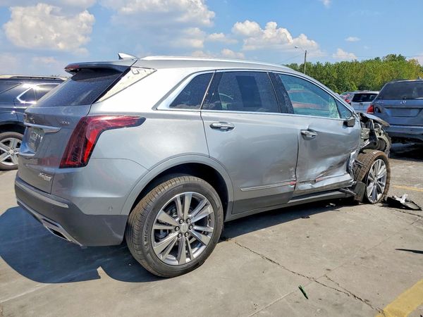 2025 CADILLAC XT5