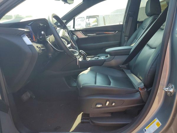 2025 CADILLAC XT5