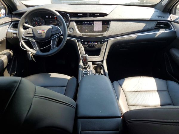 2025 CADILLAC XT5