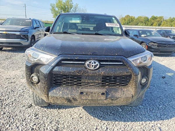 2024 TOYOTA 4RUNNER SR5