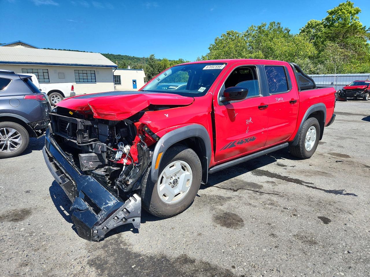 2024 NISSAN FRONTIER
