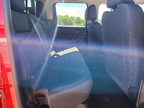 2024 NISSAN FRONTIER