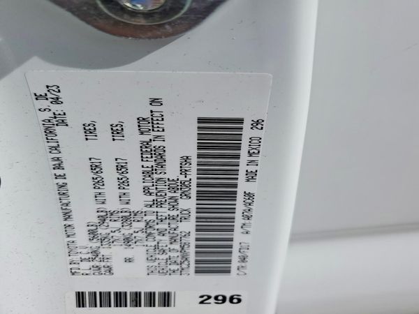 2023 TOYOTA TACOMA SR5