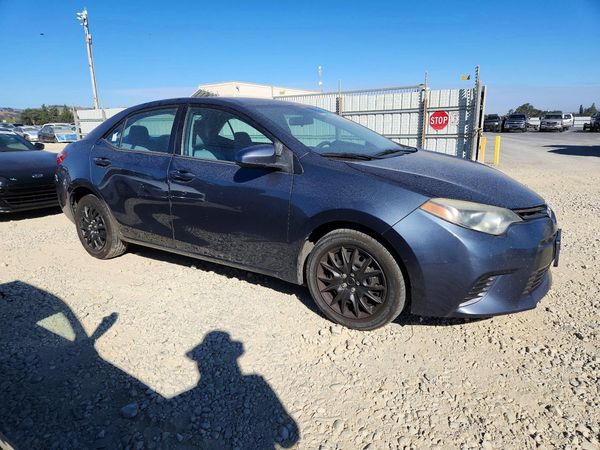 2015 TOYOTA COROLLA L/LE — Passenger 3/4