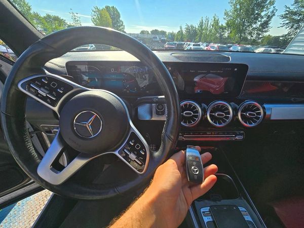 2020 MERCEDES-BENZ GLB