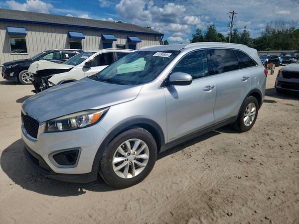 2017 KIA SORENTO L, LX