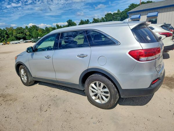 2017 KIA SORENTO L, LX