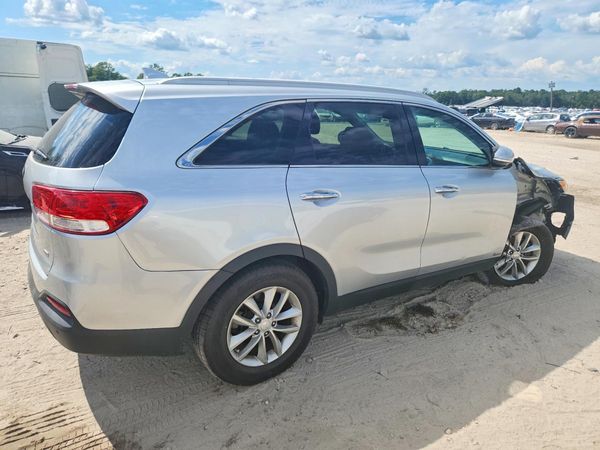 2017 KIA SORENTO L, LX