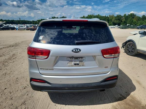 2017 KIA SORENTO L, LX