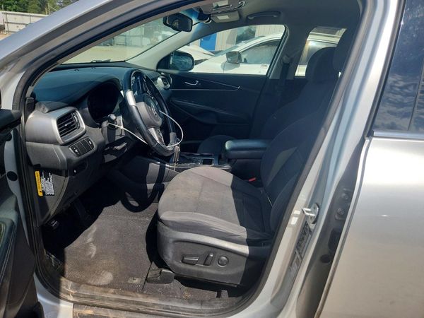 2017 KIA SORENTO L, LX
