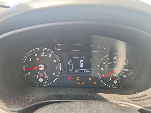 2017 KIA SORENTO L, LX