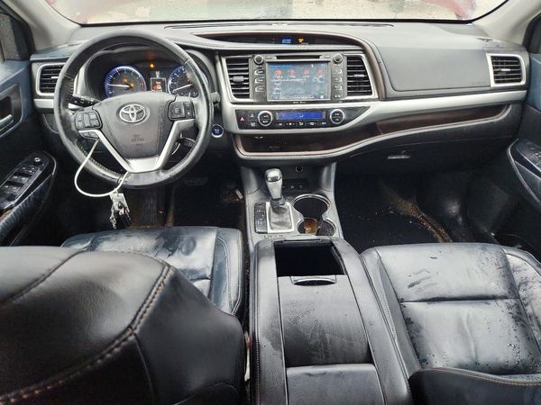 2015 TOYOTA HIGHLANDER