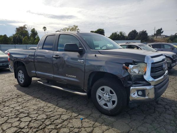 2014 TOYOTA TUNDRA SR5