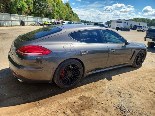 2015 PORSCHE PANAMERA Base (2WD), 4 (4WD)