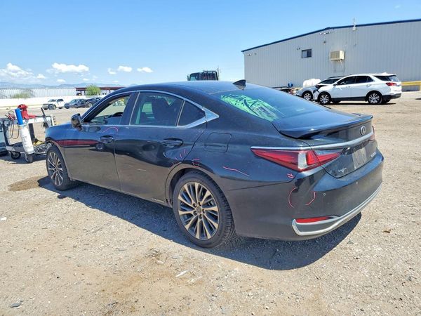 2021 LEXUS ES 300h Premium