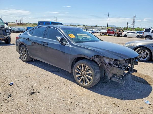 2021 LEXUS ES 300h Premium